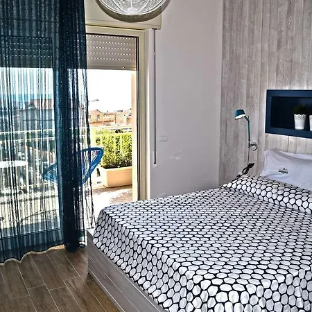 Bella סן לאונה