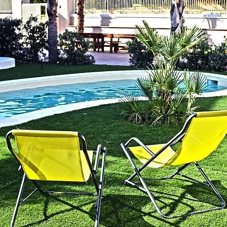 Bella מלון סן לאונה