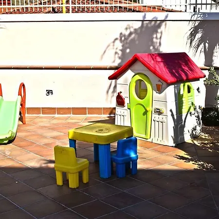 Bella מלון סן לאונה